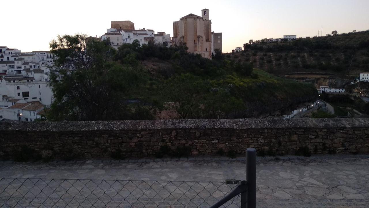 Apartamento El Carmen Setenil De Las Bodegas ภายนอก รูปภาพ