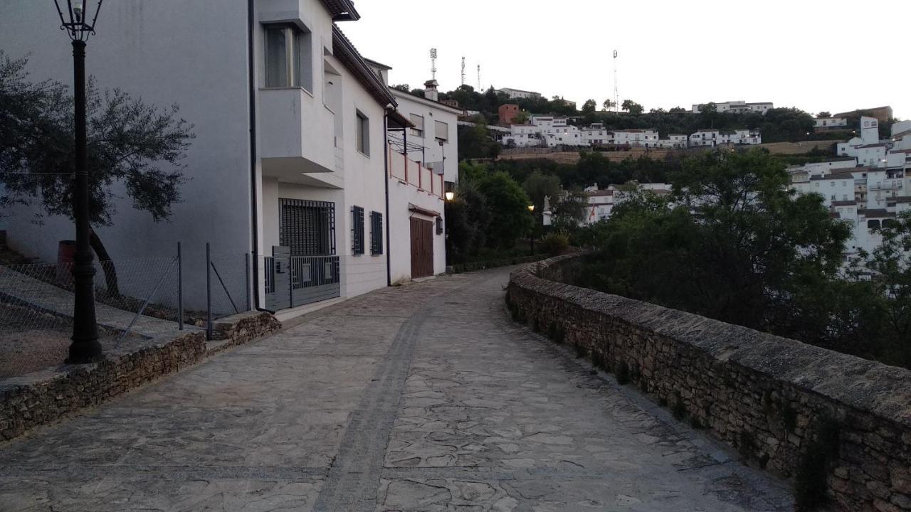Apartamento El Carmen Setenil De Las Bodegas ภายนอก รูปภาพ